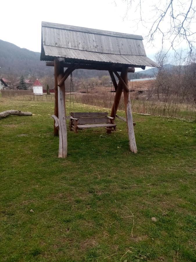Садиба Федорчуків За Рікою1 Szeszory Zewnętrze zdjęcie